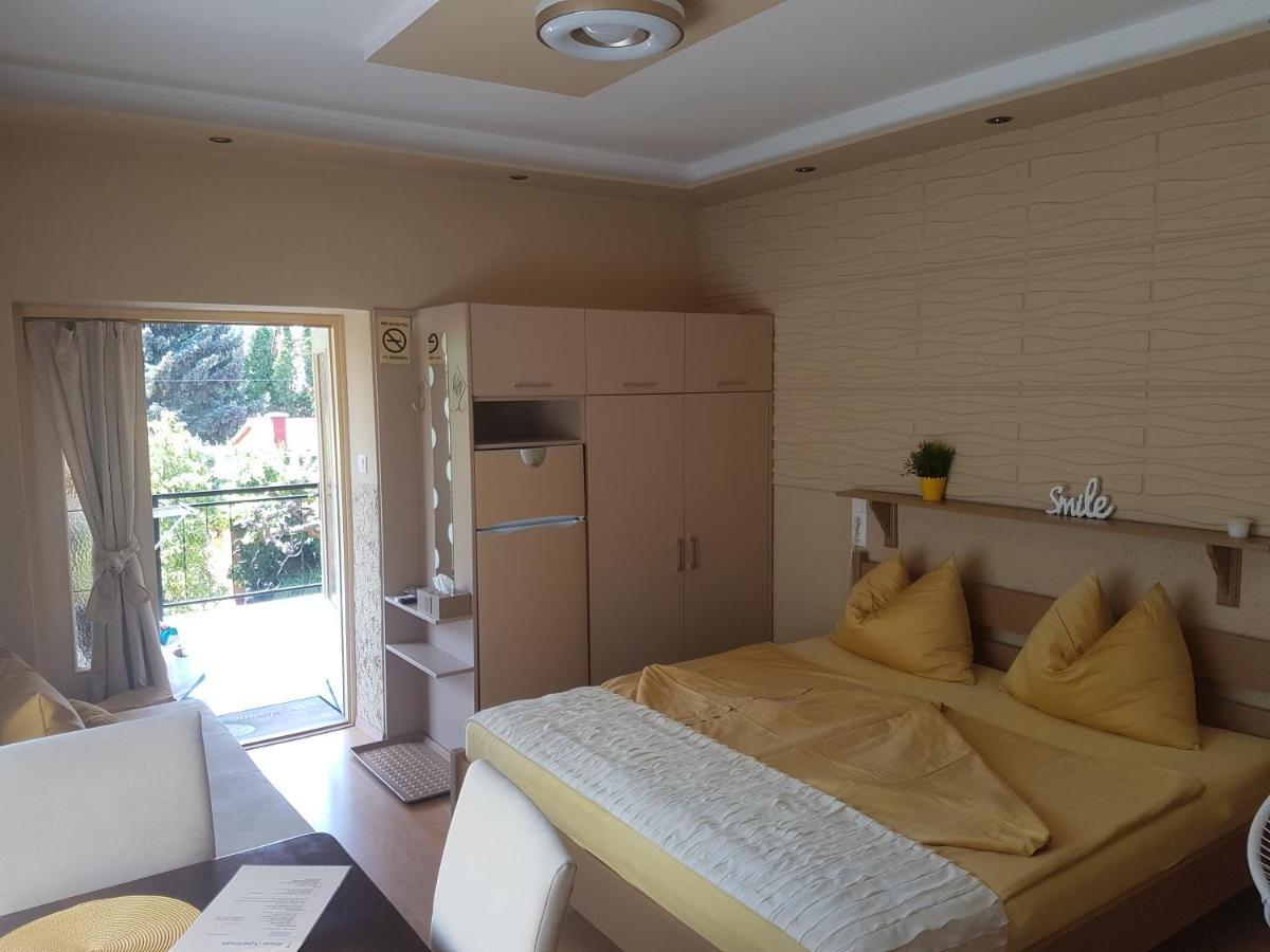 Alsóörs Rozsa Apartman מראה חיצוני תמונה