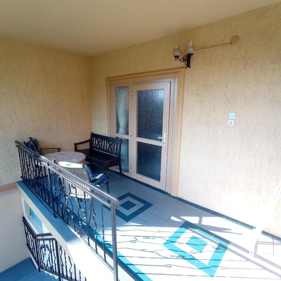 Alsóörs Rozsa Apartman מראה חיצוני תמונה